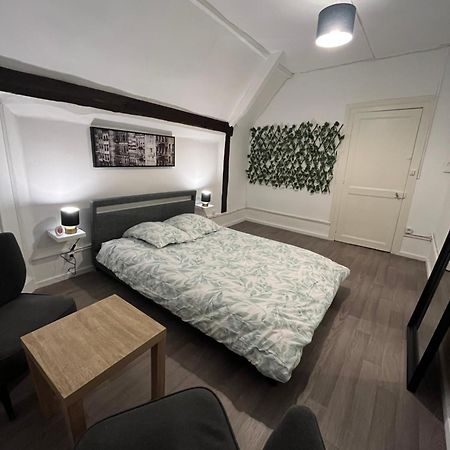 Appartement + Parking Prive Sainte-Savine Exterior foto