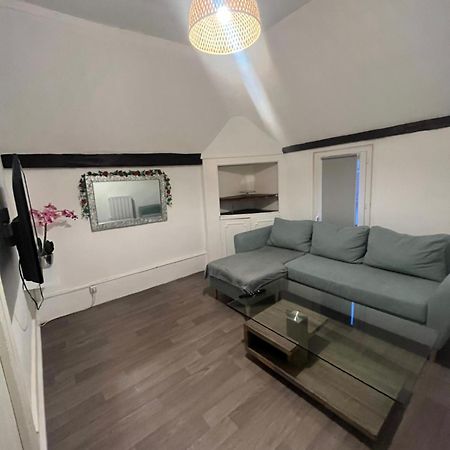 Appartement + Parking Prive Sainte-Savine Exterior foto